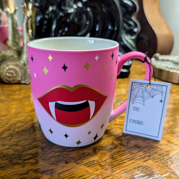 Soft Touch Hot Pink Ombre Vampire Teeth / Mouth‎ Mug Halloween Kitchen Decor NWT - Picture 2 of 2